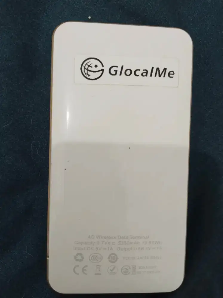 GLOCALME WIFI HOTSPOT + POWERBANK