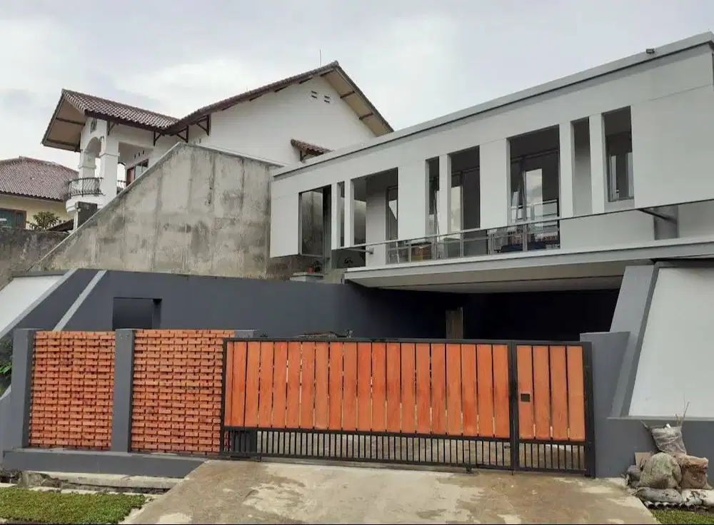 Jual Cepat Rp. 6 Miliar  (Bisa Nego)