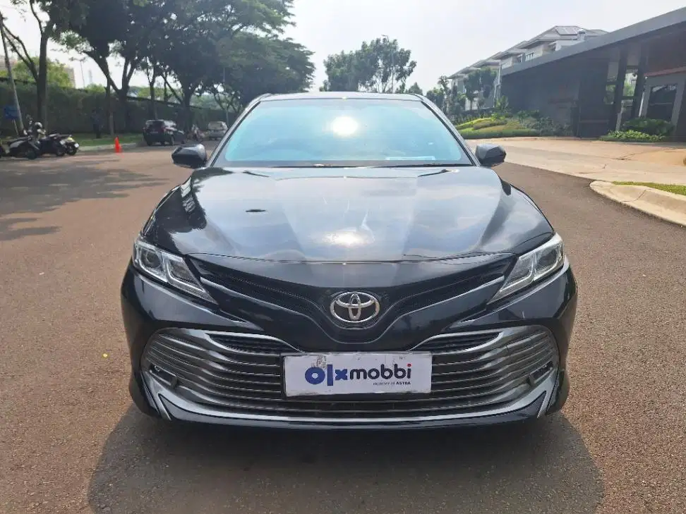 LOW DP Toyota Camry 2.5 V Bensin-AT 2021 FAF