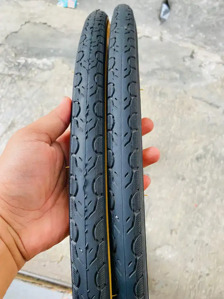 Sepasang ban kenda 700 x 32c