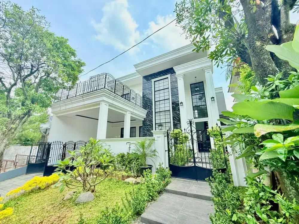 Rumah Mewah Gaya Klasik Eropa Semi Furnish SHM Kolam Renang Dekat Tol dan AEON MALL Sentul City