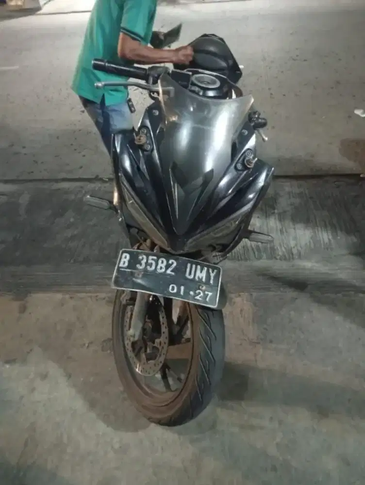 cbr 150 face lift 2017 pemakaian motor orisinil mulus mesin bagus