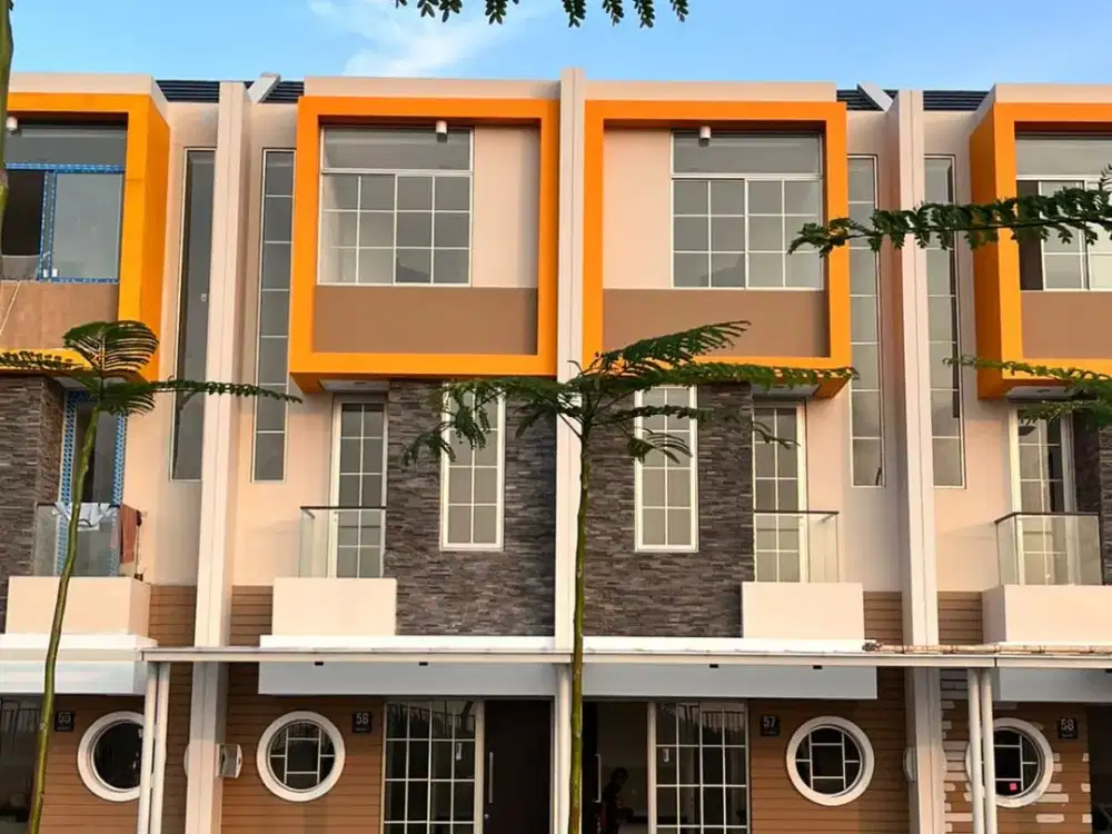 Rumah 3 Lantai Pik 2 Disewa Ukuran 4,5X10 Hazel Kosongan Ready