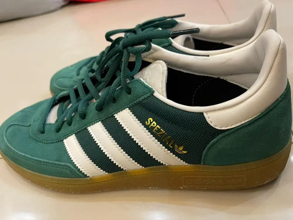 Adidas spezial size 44 no box