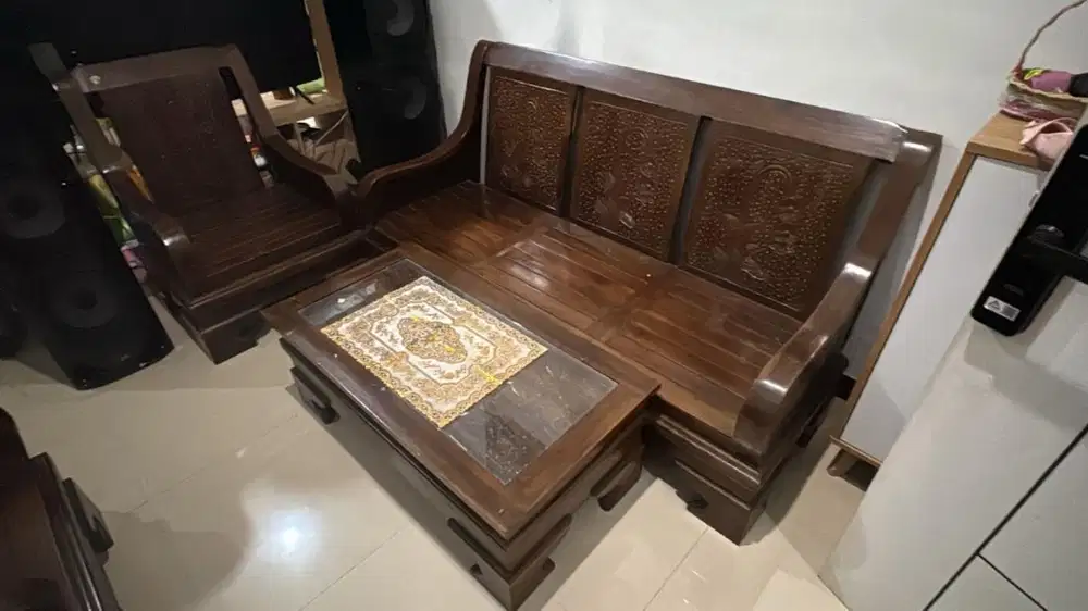 Jual kursi kayu bekas