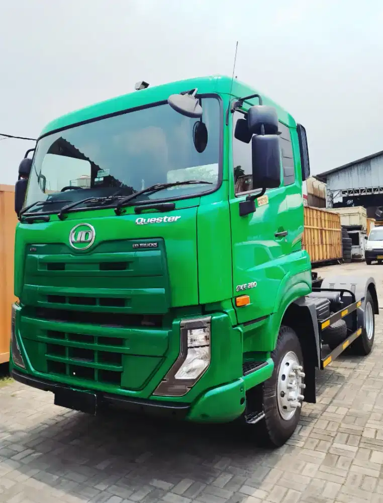 NISSAN UD TRUCKS QUESTER GKE 280 TRACTOR HEAD TRAILER PRIME MOVER