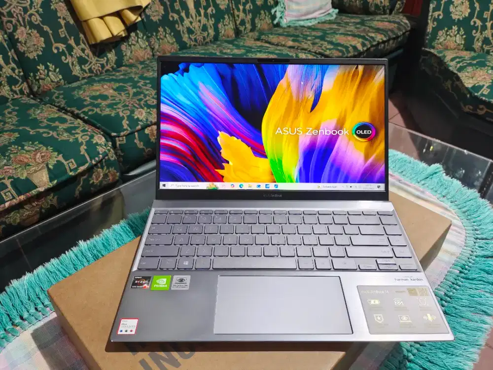 Laptop Asus zenbook 14 ux425ug ryzen 5 5500u 8/512 nvidia mx 450 ips
