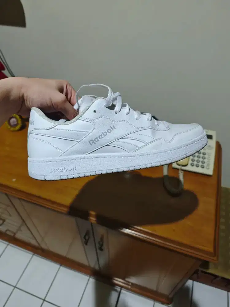 Sepatu Reebok Royal Techque White Size 44 Original