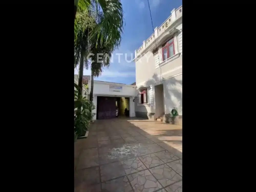 Rumah Cantik Di Dekat Stasiun Pondok Ranji