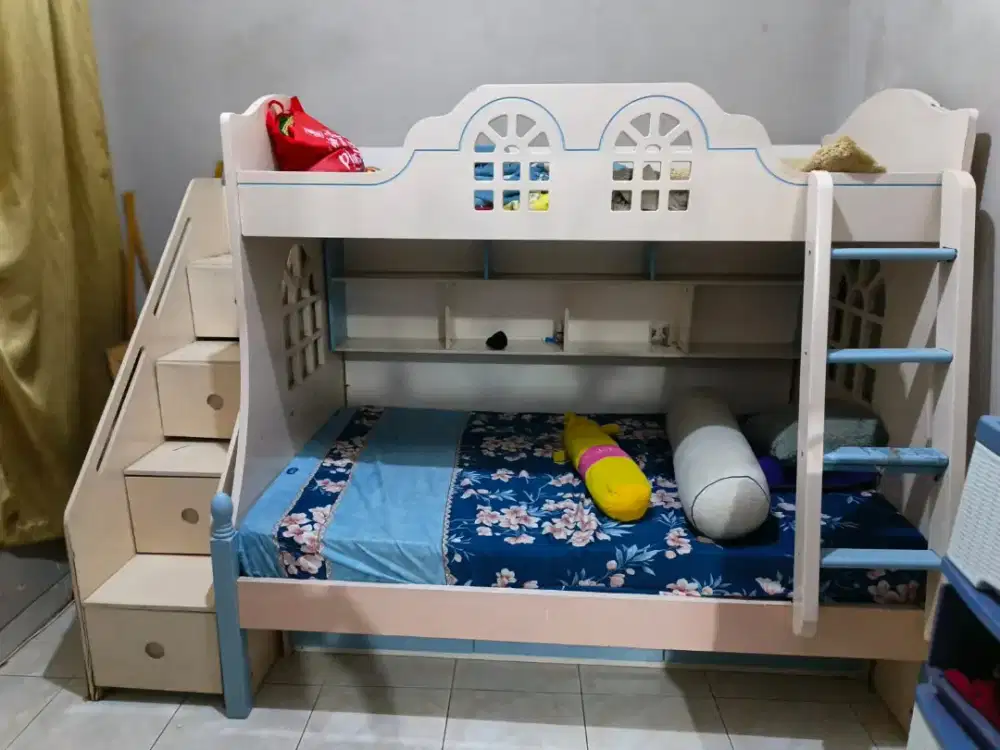 TEMPAT TIDUR TINGKAT IKEA