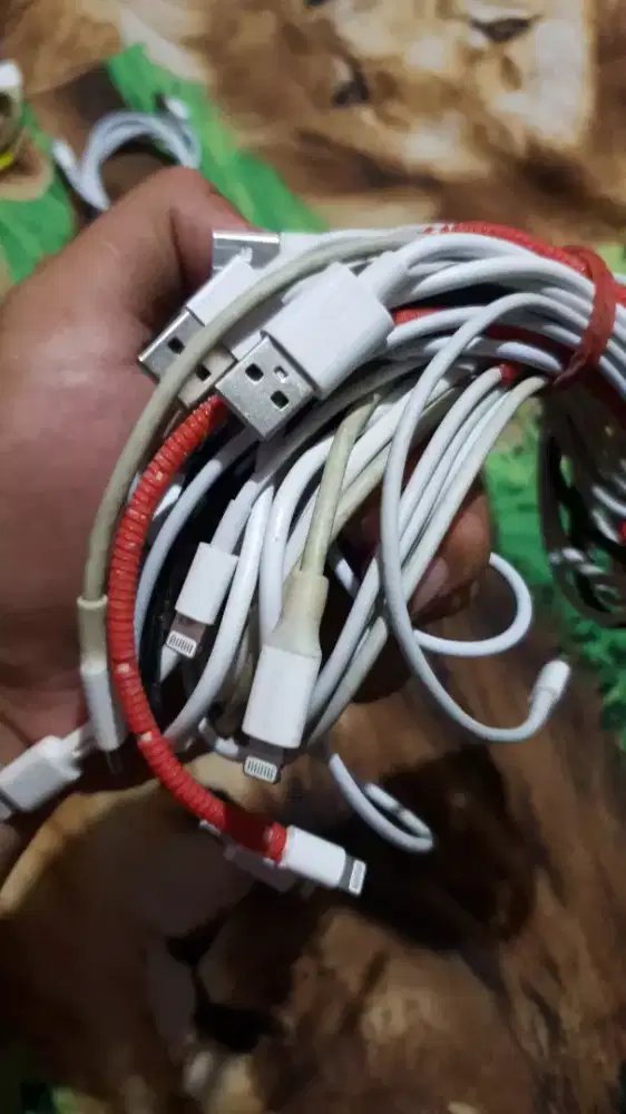 Jual macem² kabel iphone ori