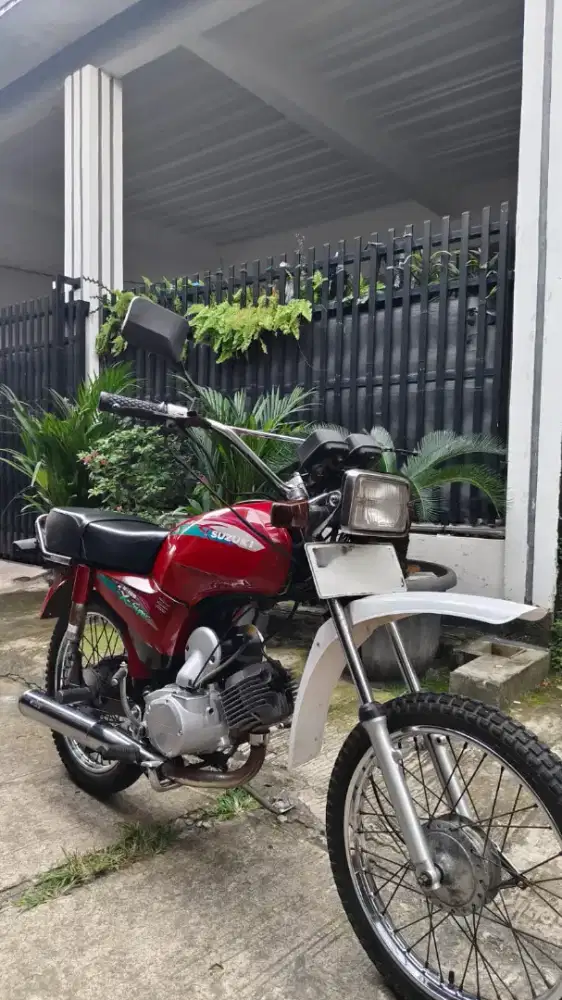 SUZUKI A100 tahun 1996
