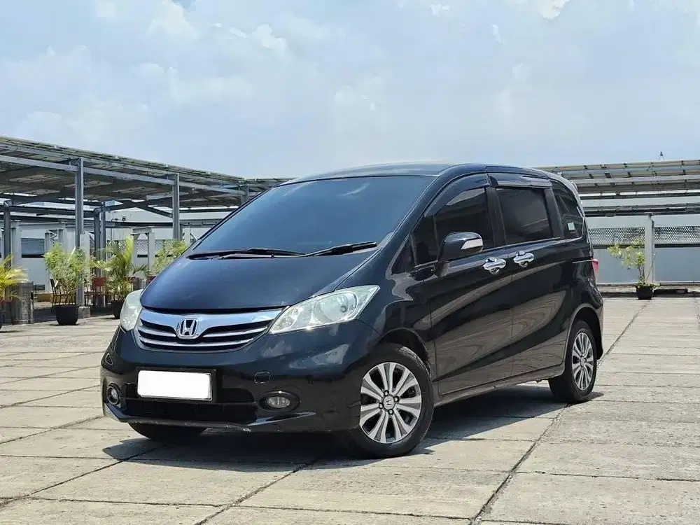 HONDA FREED E PSD AT MATIC AUTOMATIC 2014 HITAM SIAP PAKAI