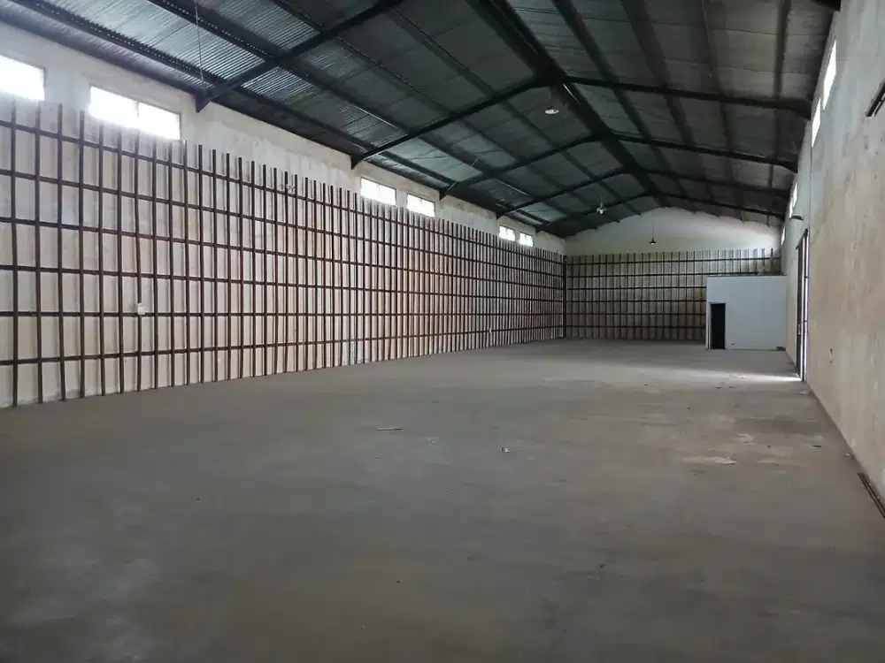 DI SEWAKAN GUDANG DI MUNTILAN - MAGELANG