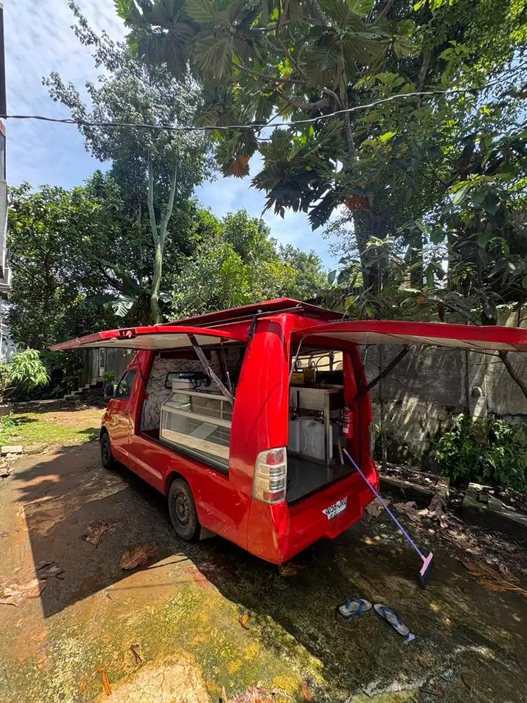 GRAND MAX FOOD TRUCK