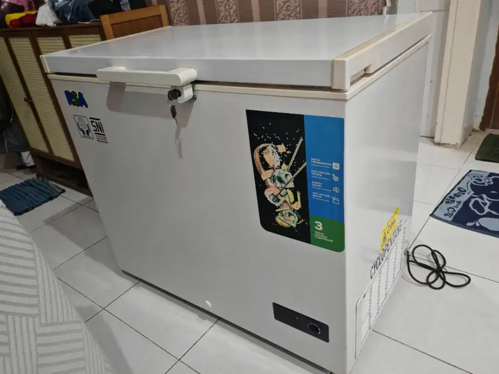 Chest Freezer Box  RSA 220 Liter normal