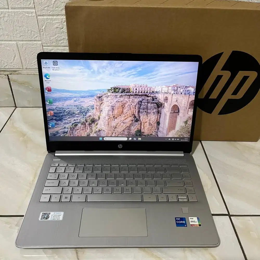 Laptop HP 14S Core i7 1255U 16GB 512GB W11+OHS - DQ5120TU