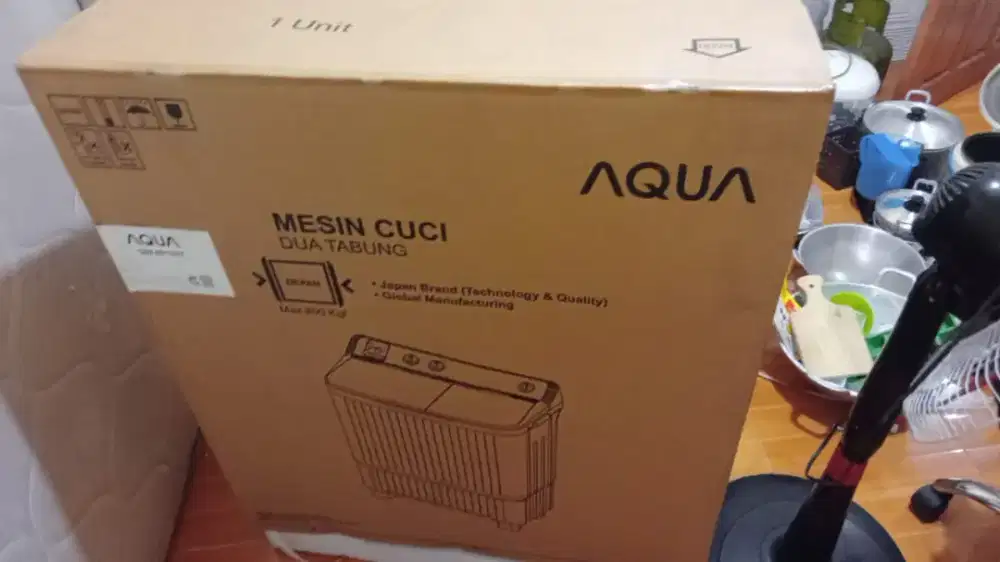 Mesin cuci Aqua 8Kg