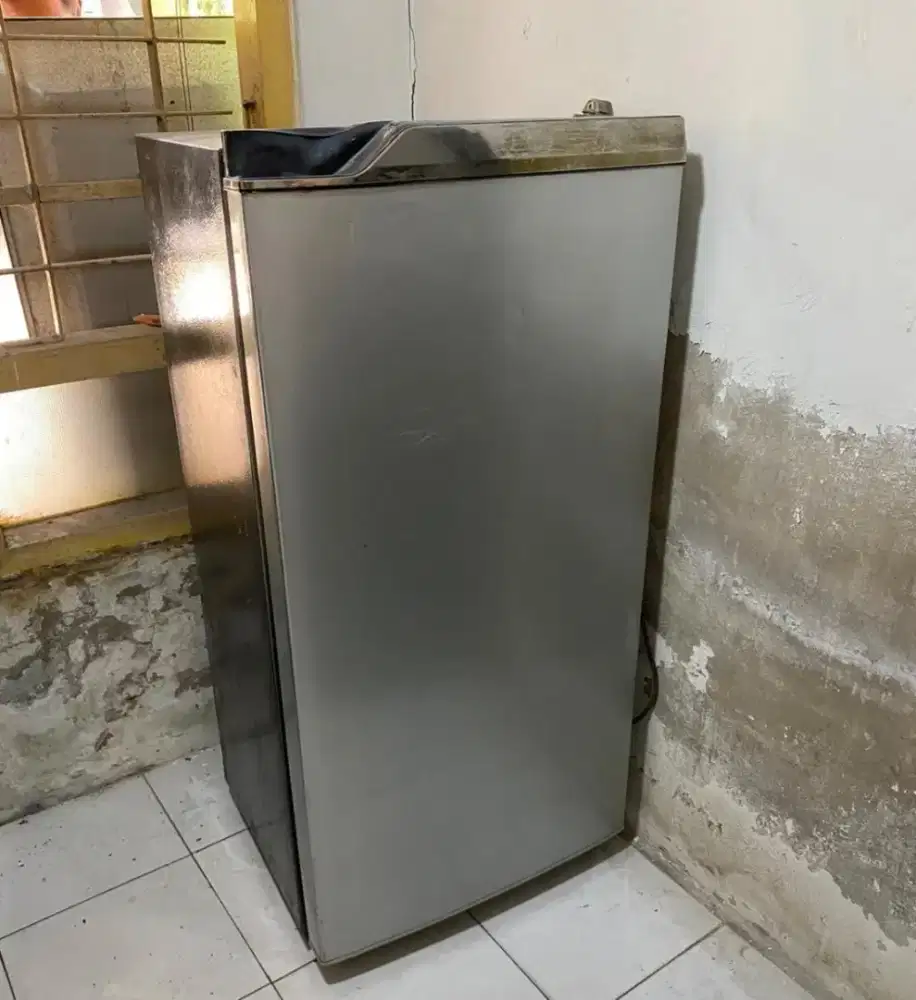 Kulkas merk panasonic