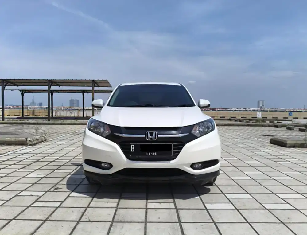 Honda HRV E At Tahun 2016 Warna Putih