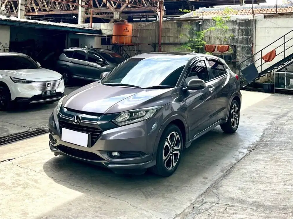 HONDA HRV PRESTIGE 1.8 AT TH 2016