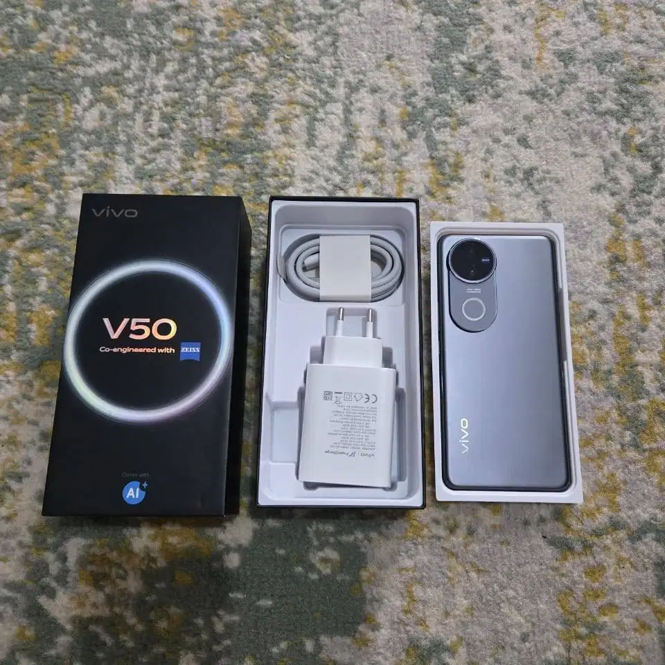 Vivo V50 5G NFC 12/256GB AMOLED 6.77