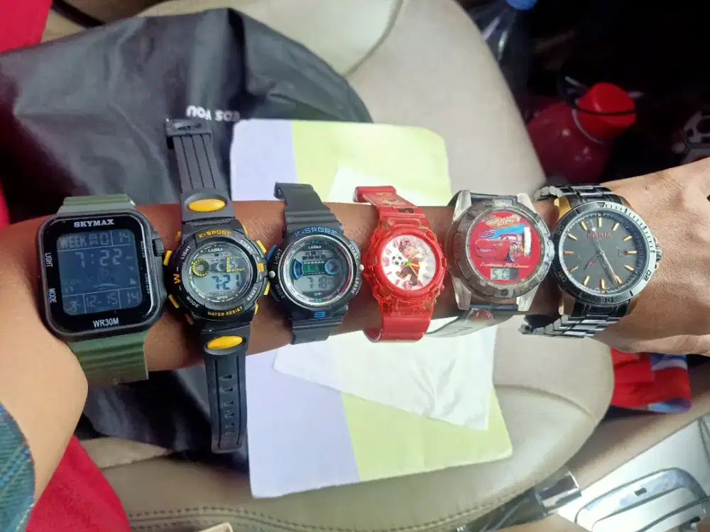 Di jual jam asli dan original merek Bonia ,sky mex ori dan asli