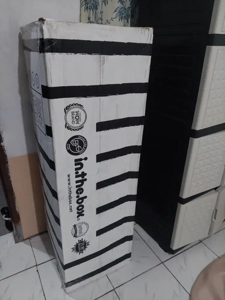 Di jual kasur merk in. the.box ukuran 90×200