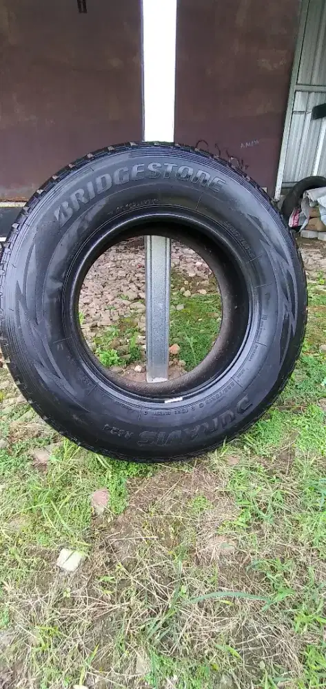 Ban mobil bridgestone tahun 2024