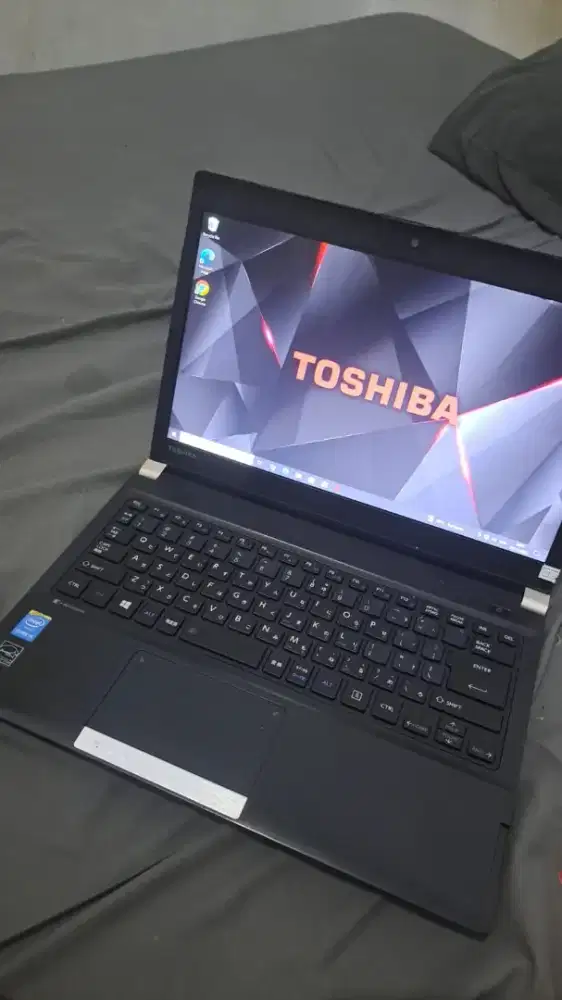 Laptop dynabook R734M