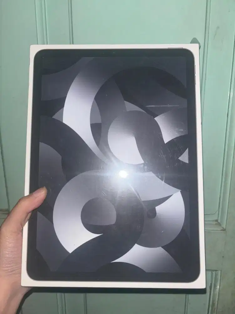 IPAD AIR 5 64 GB NEW BNIB BLIBI