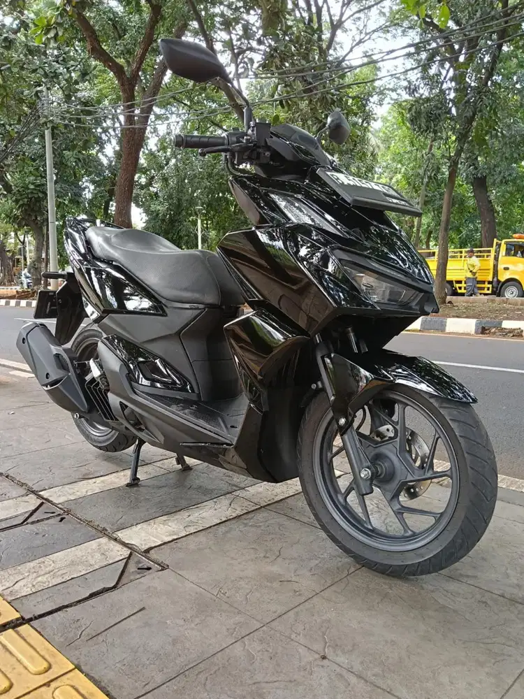 DP MINIM 1JTA CASH KREDIT NEW HONDA VARIO 160 CBS ISS THN 2023 PJK ON