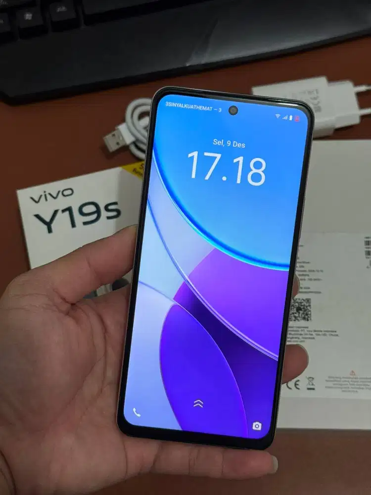 Vivo y19s 4/64 Silver