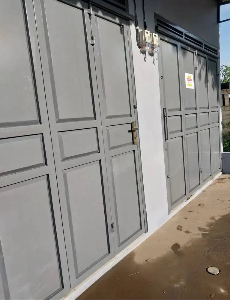 Disewakan ruko strategis di pinggir jalan raya