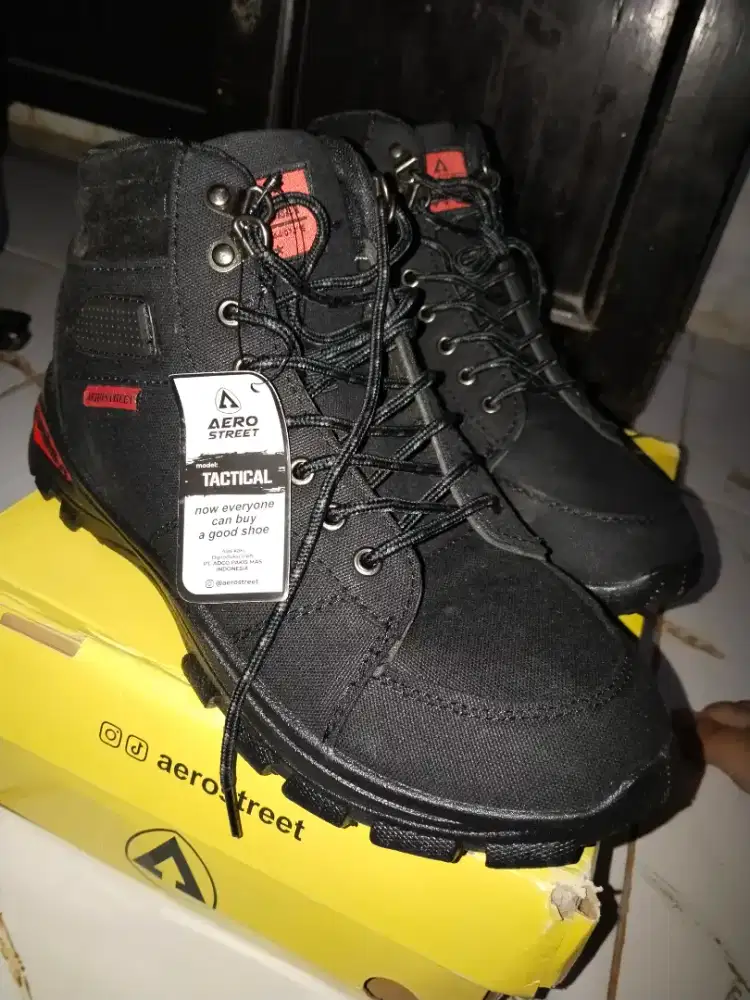 SEPATU LOKAL MERK AERO STREET