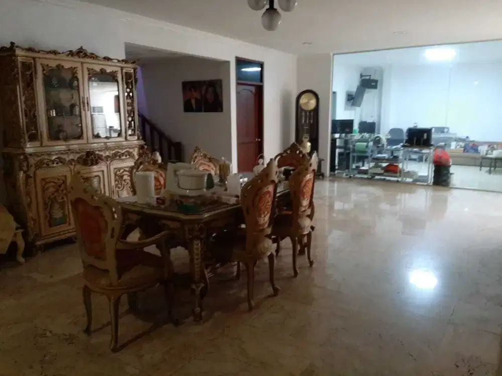 Dijual Rumah Hitung Tanah Dalam Komplek di Tomang, Jakarta Barat