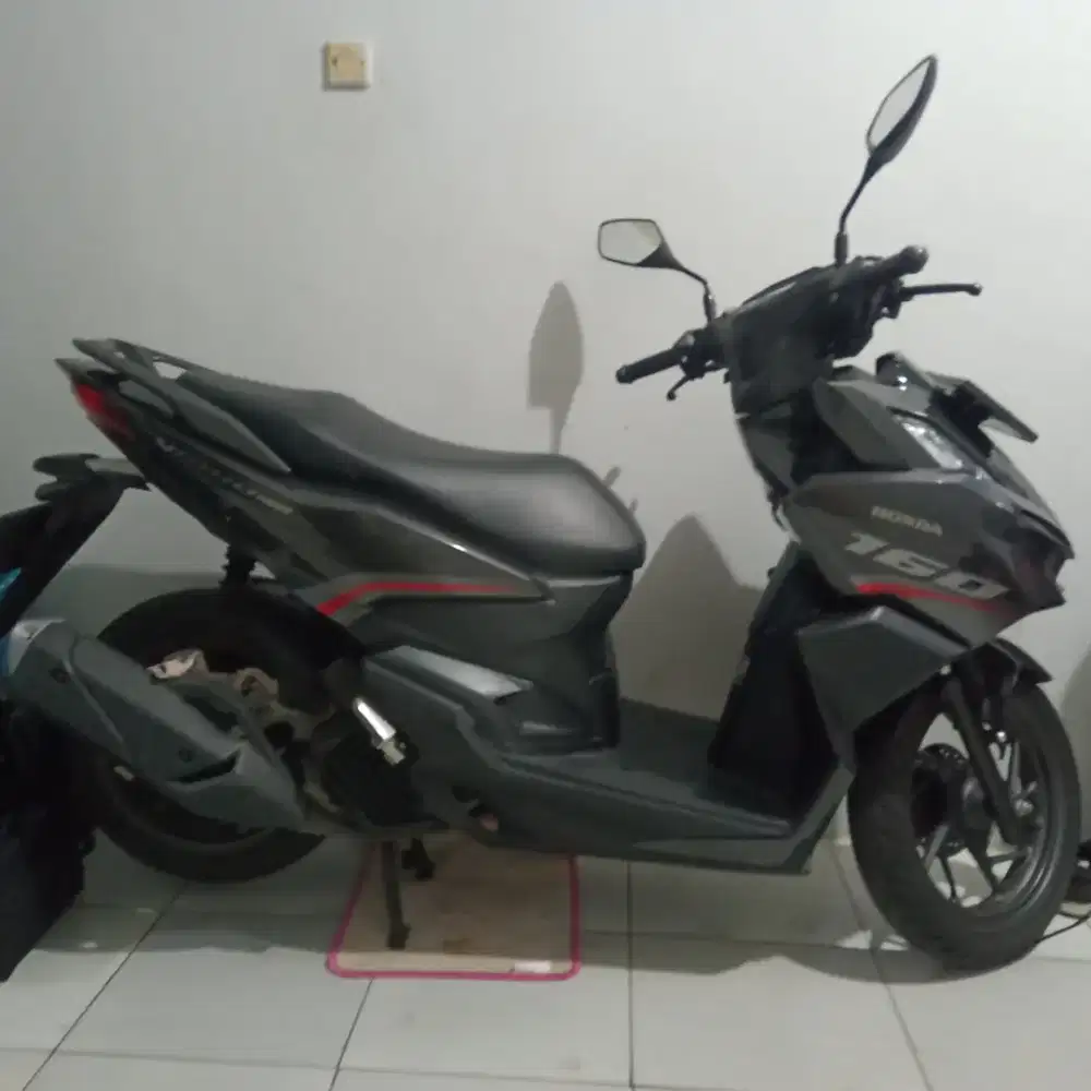 Motor Vario 160 smartkey jual Cepat Pribadi