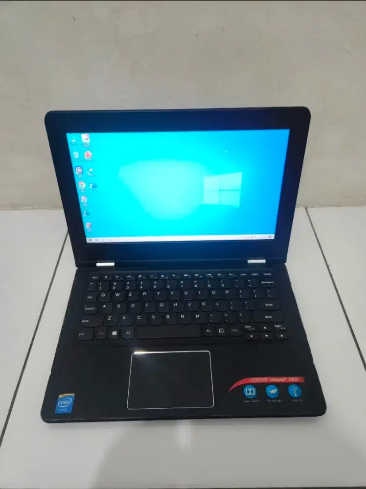Laptop slim ringan lenovo 300s intel n3050 12 inch siap pakai