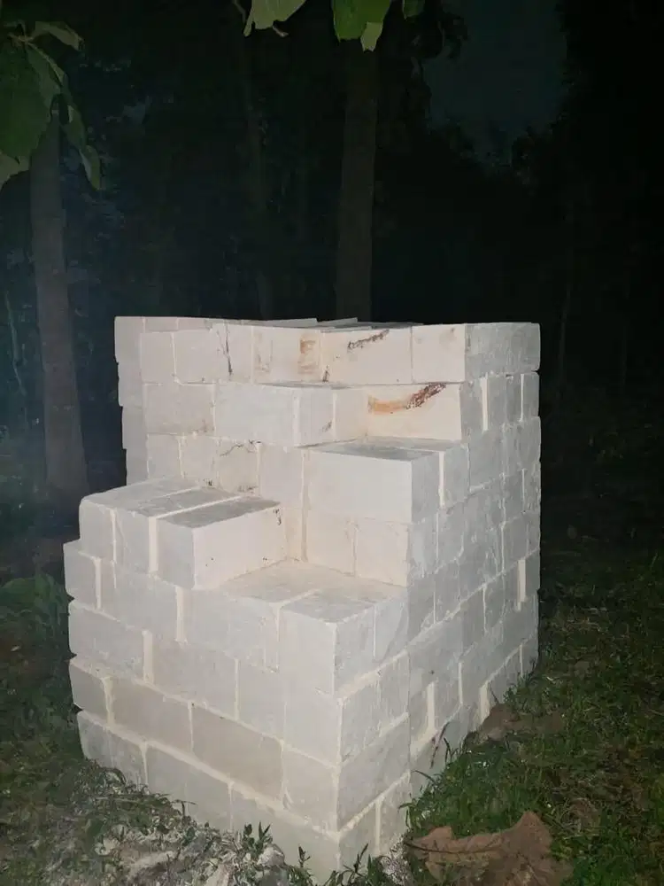 Batu kumbung untuk pondasi rumah