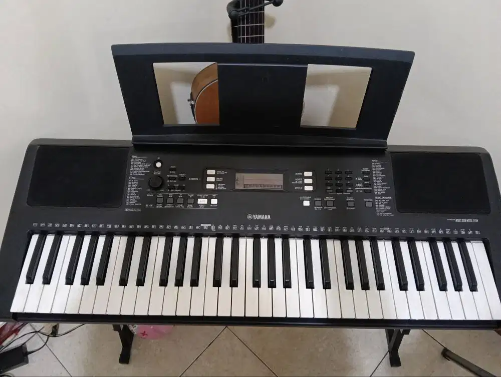 Keyboard Yamaha PSR-e373