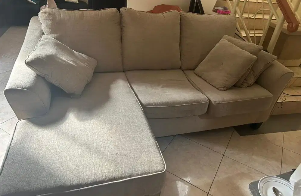 Sofa ashley (comfortable)