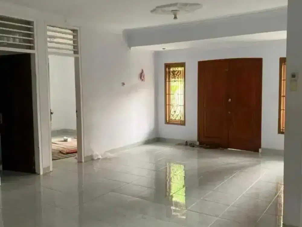 Rumah sewa jatinegara, dekat Otista jakarta timur