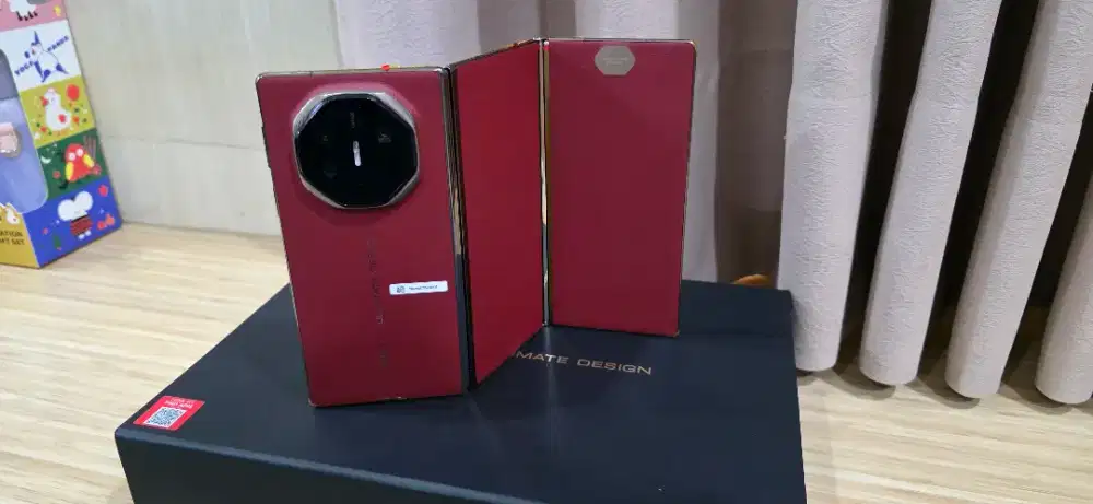 Huawei XT ultimate lipet 3 ram 16 / 1Tb