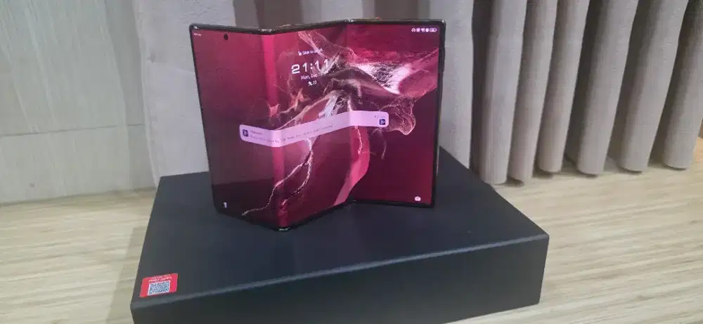 Huawei XT ultimate lipet 3 ram 16 / 1Tb