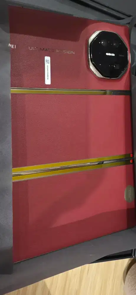 Huawei XT ultimate lipet 3 ram 16 / 1Tb