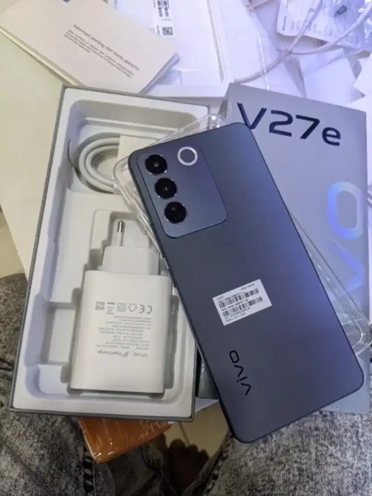 Vivo v27e 8/256