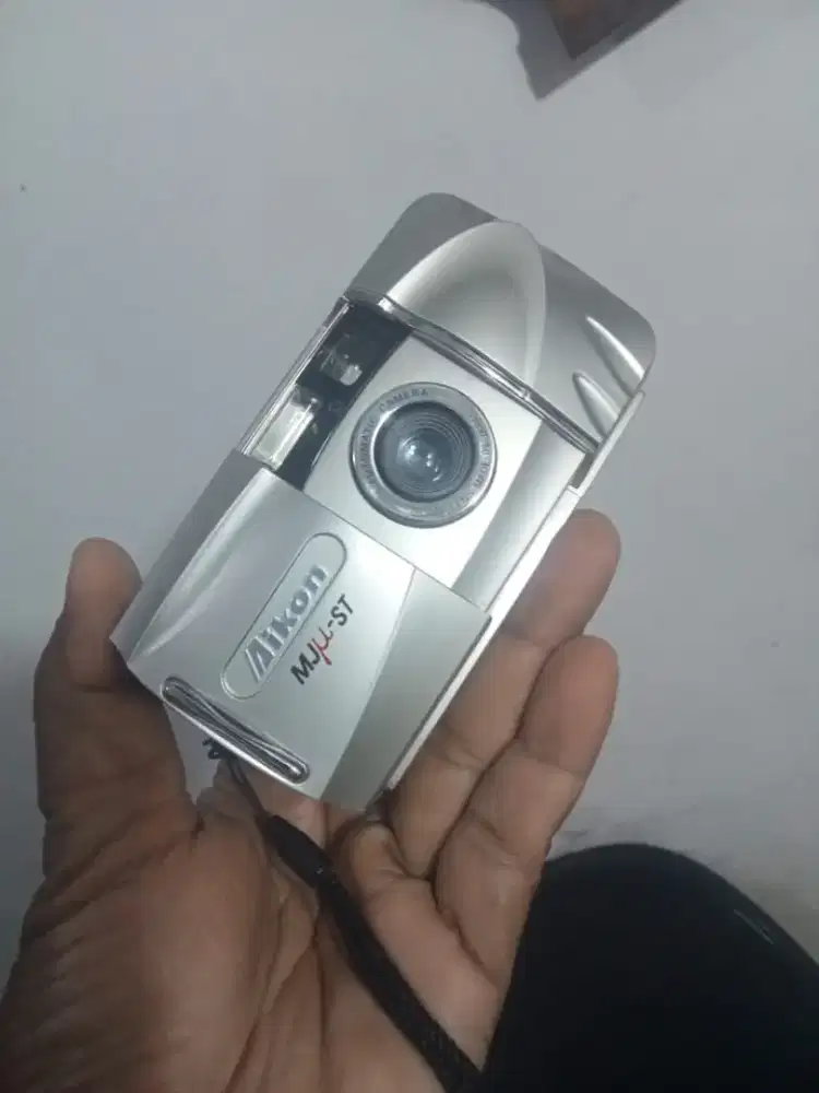 Camera analog pocket merk Aikon MJu-ST
