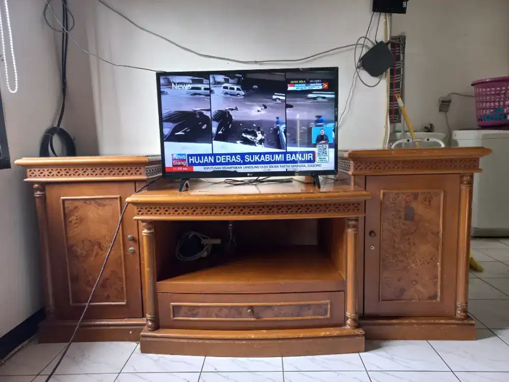 Dijual rak tv lemari bupet
