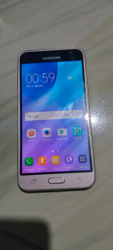 samsung j3 2016