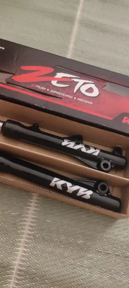 Shockbreaker Depan KYB Vario, Scoopy, Beat